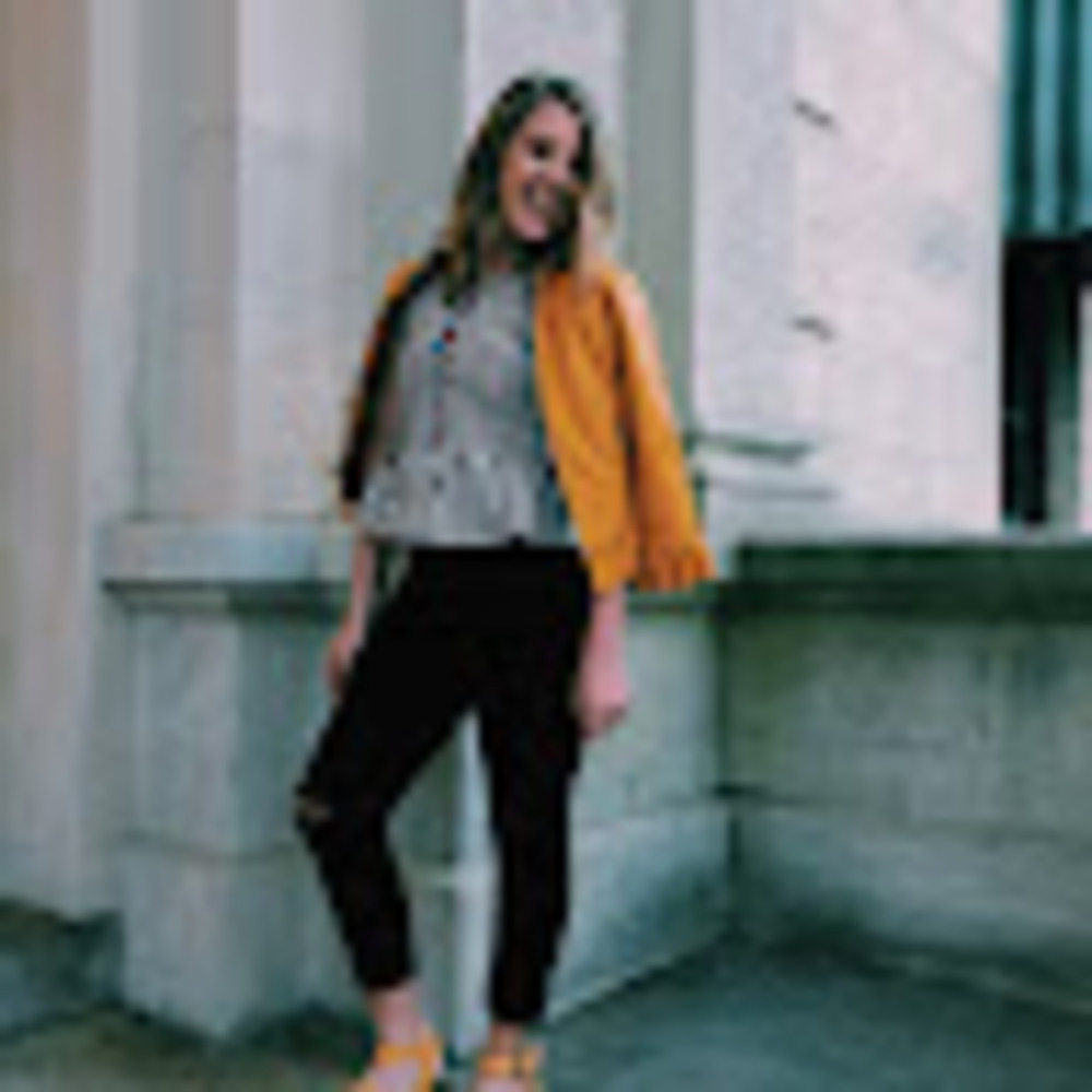 Meet your Posher, Elizabeth